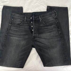 Mens Levi’s 501 button fly jeans size 32/32